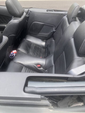 2012 Ford Mustang V6