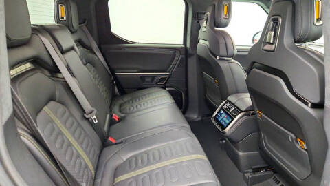 2024 Rivian R1T Adventure