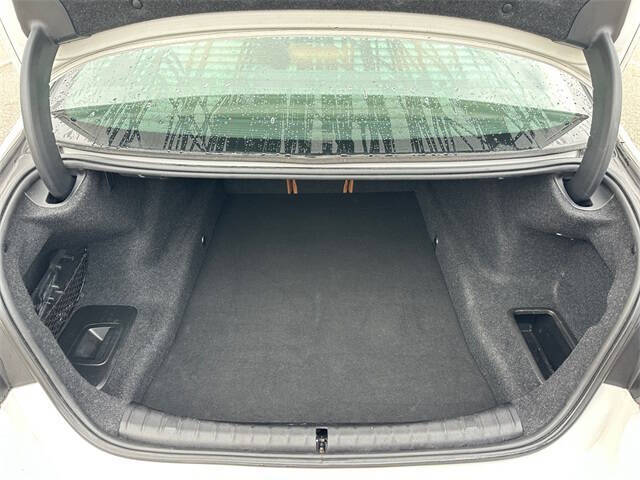 2022 BMW 5 Series 530i