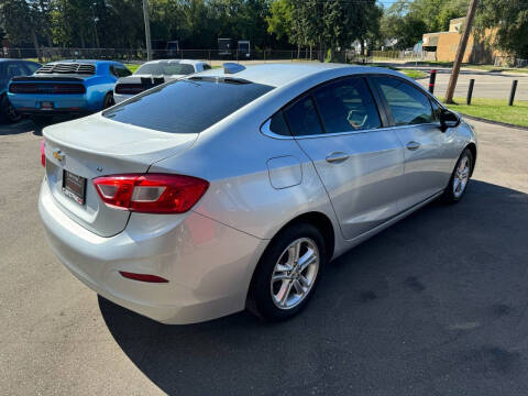 2017 Chevrolet Cruze LT Auto