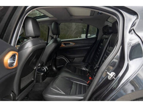 2017 Alfa Romeo Giulia Ti