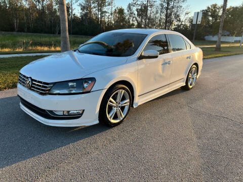 2015 Volkswagen Passat for sale at CLEAR SKY AUTO GROUP LLC in Land O Lakes FL