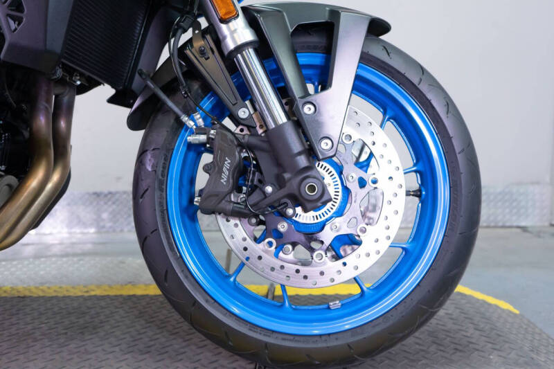 2024 Suzuki GSX-8S
