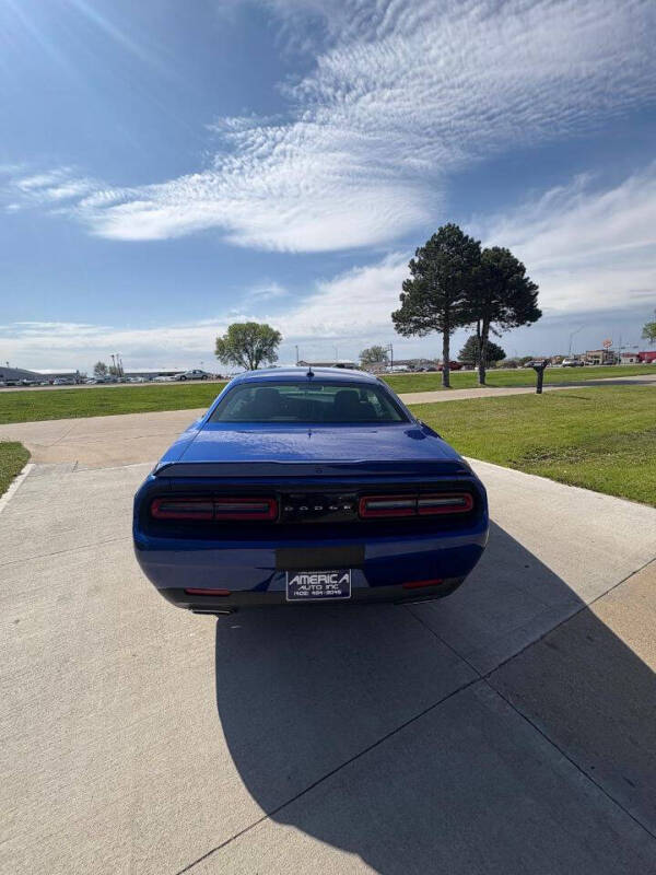 2021 Dodge Challenger SXT