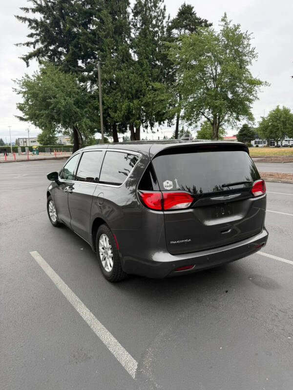 2019 Chrysler Pacifica Touring