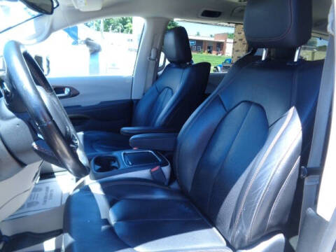 2019 Chrysler Pacifica Touring L Plus