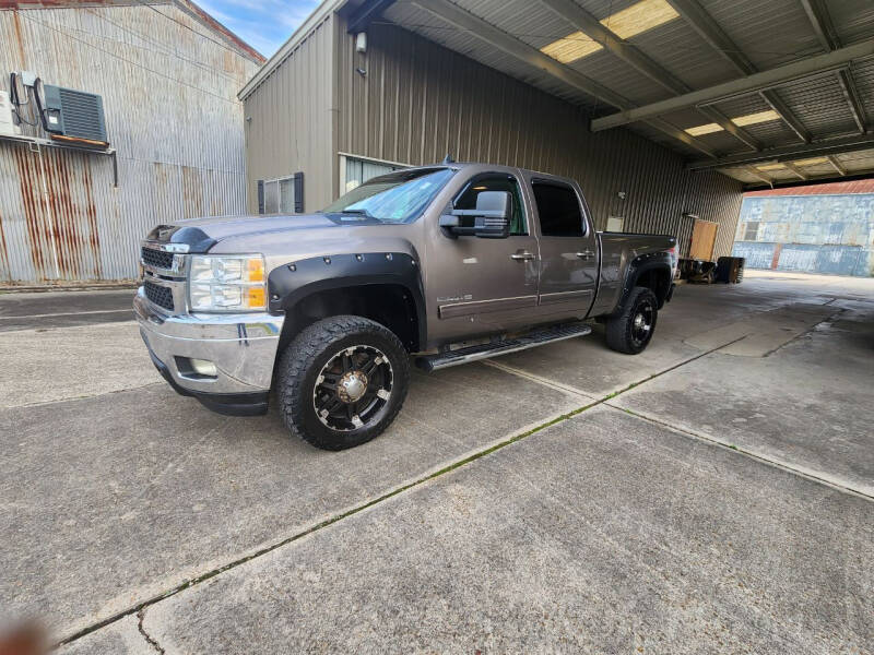 2012 Chevrolet Silverado 2500HD LTZ photo 2