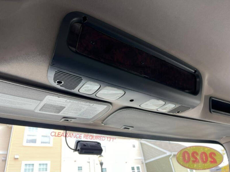 2020 Freightliner M2 106