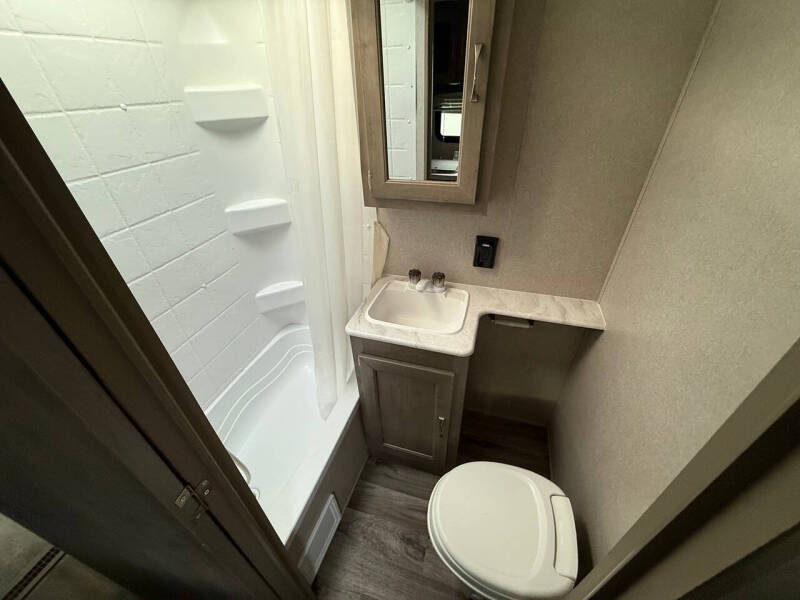 2019 Palomino Puma XLE Lite