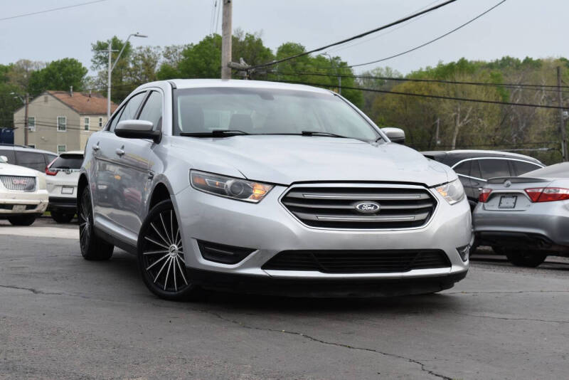 2015 Ford Taurus SEL