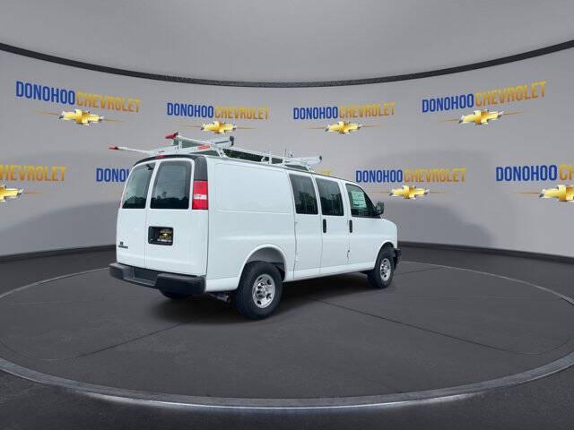 2025 Chevrolet Express 2500