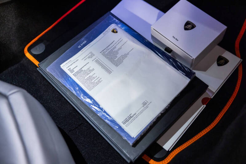 2025 Lamborghini Revuelto