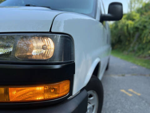 2019 Chevrolet Express 2500