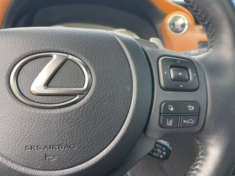 2023 Lexus IS 300