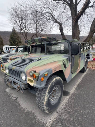 2004 AM General HMMWV