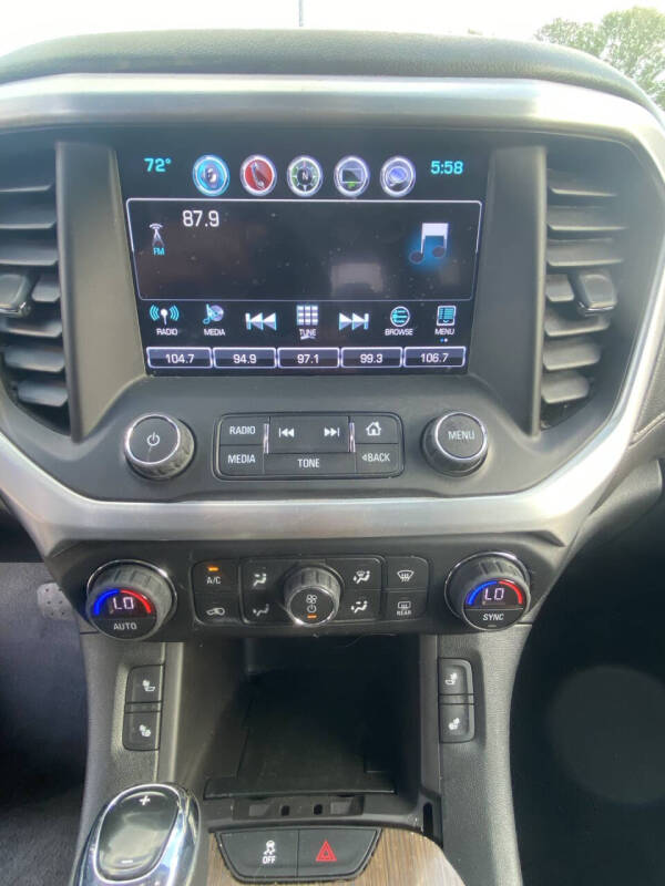 2017 GMC Acadia SLE-2