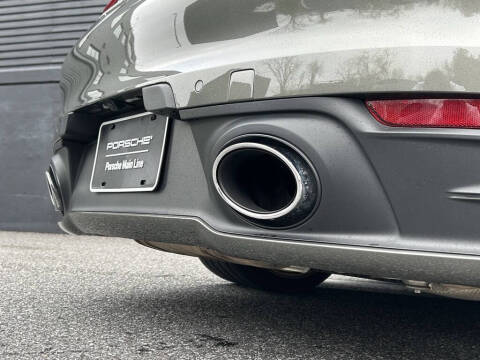 2022 Porsche 911 Carrera 4