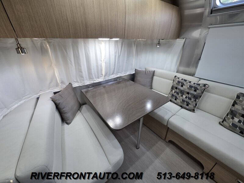 2018 Airstream Flying Cloud 25FB