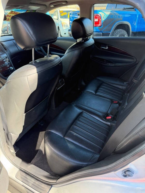 2011 Infiniti EX35