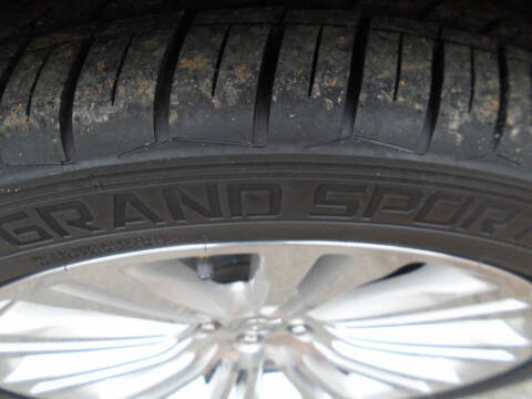 2013 Chrysler 300 C John Varvatos Luxury Edition