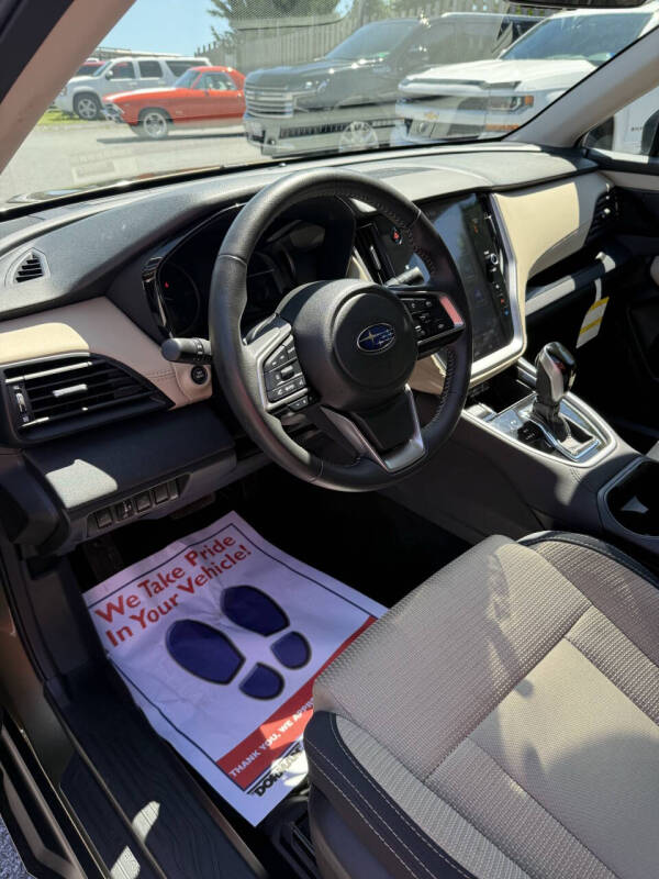 2025 Subaru Outback Premium