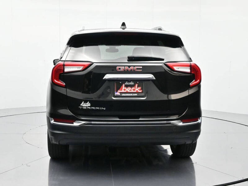 2023 GMC Terrain SLT