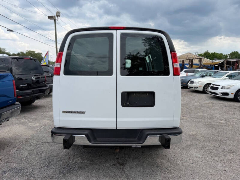 2021 Chevrolet Express 2500