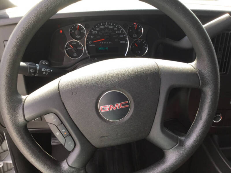 2022 GMC Savana 2500