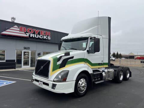 2016 Volvo VNL