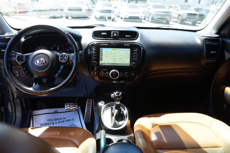 2016 Kia Soul !