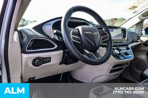 2024 Chrysler Pacifica Touring L
