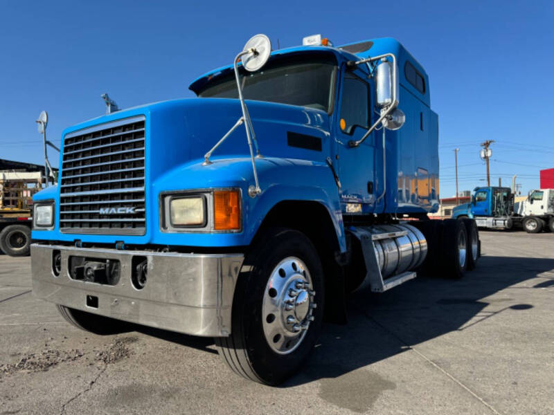 2012 Mack CHU613    PTO