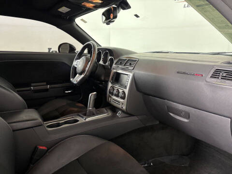 2014 Dodge Challenger SRT8