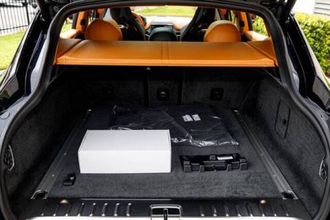 2025 Aston Martin DBX 707