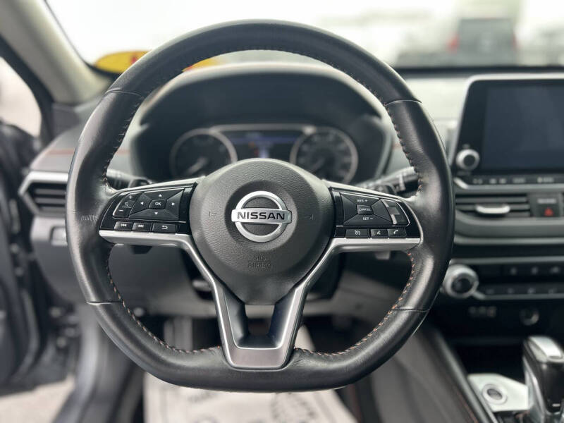 2020 Nissan Altima 2.5 SR