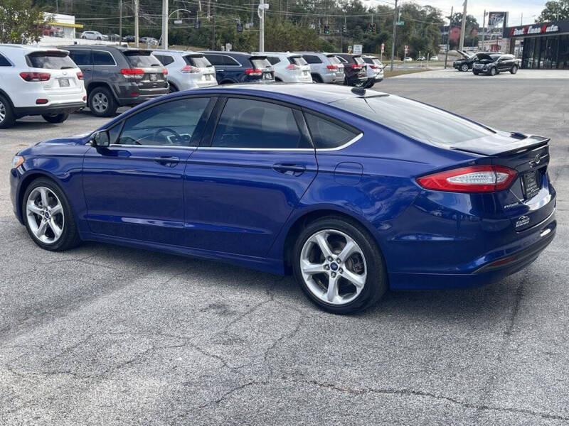 2015 Ford Fusion SE