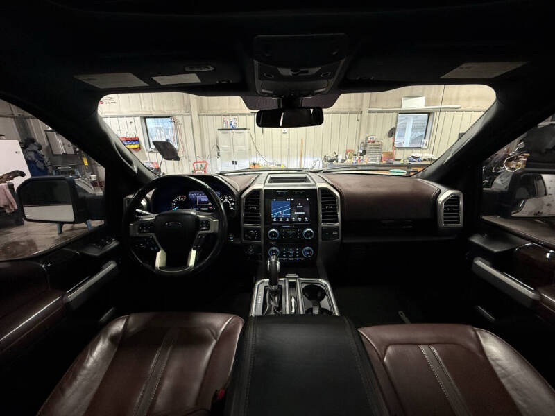 2017 Ford F-150 Platinum