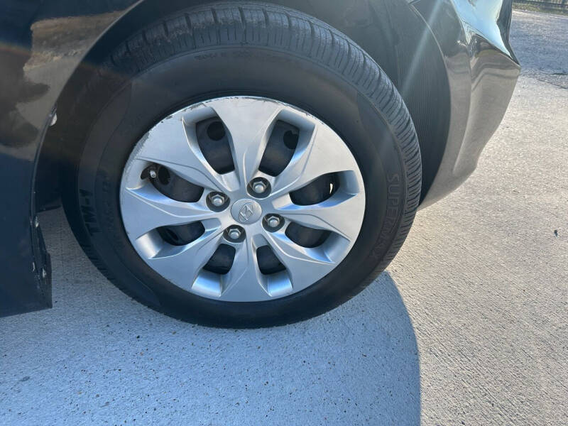 2017 Hyundai Accent Value Edition