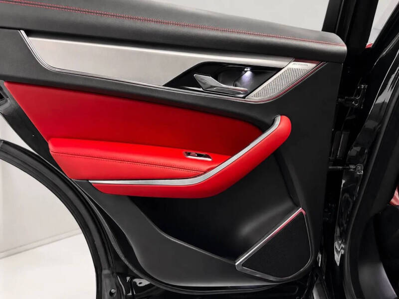 2021 Jaguar F-PACE P400 R-Dynamic S