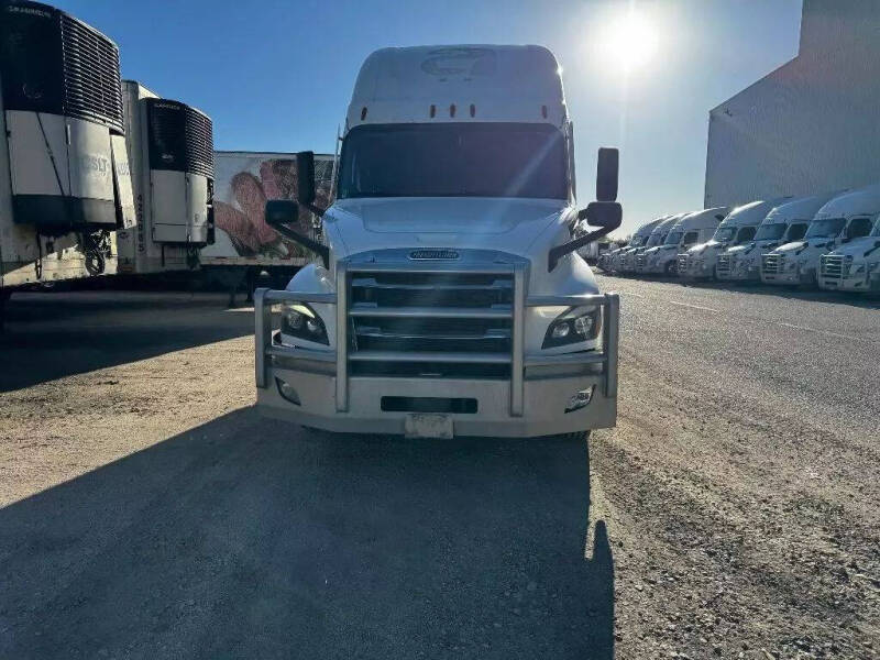 2020 Freightliner Cascadia