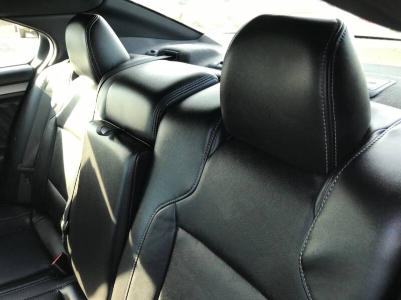 2015 Ford Taurus SEL