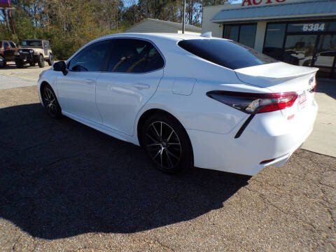 2022 Toyota Camry SE