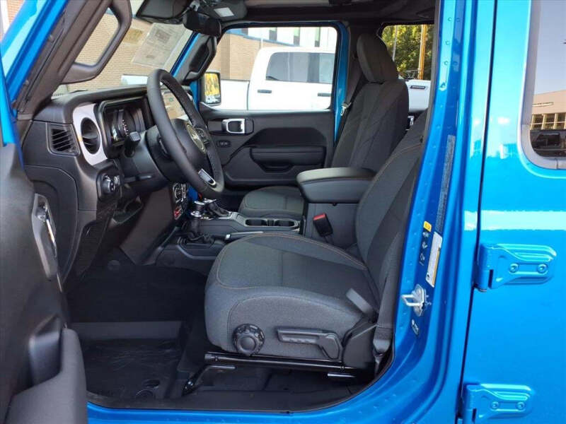 2025 Jeep Gladiator Willys