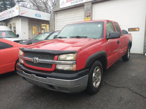 2005 Chevrolet Silverado 1500 for sale at Drive Deleon in Yonkers NY