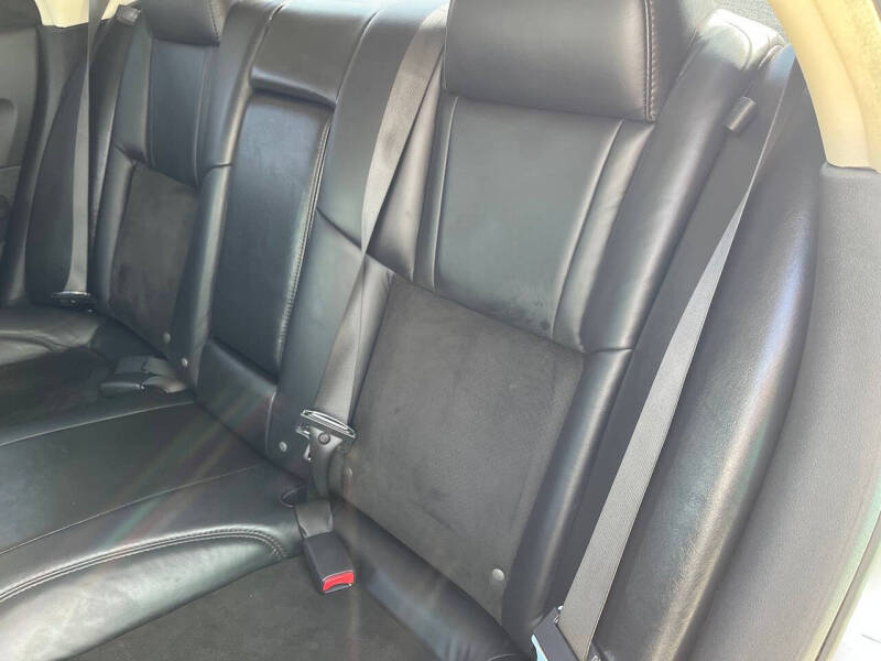 2009 Chrysler 300 SRT-8