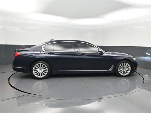 2018 BMW 7 Series 740i