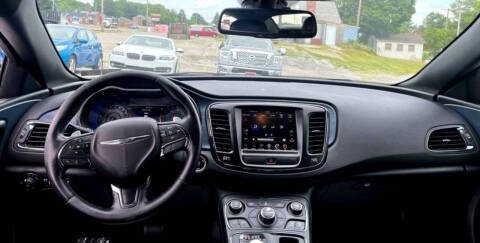 2016 Chrysler 200