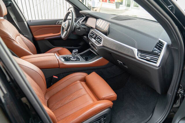 2022 BMW X5 34