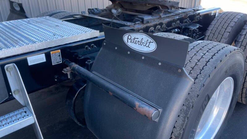 2020 Peterbilt 579