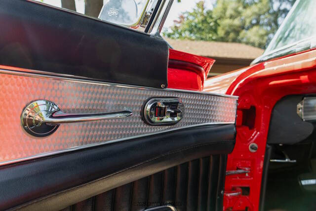 1956 Ford Thunderbird